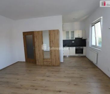 Krásný slunný prostorný byt 1+kk ve třetím patře novostavby v Mariá... - Photo 4