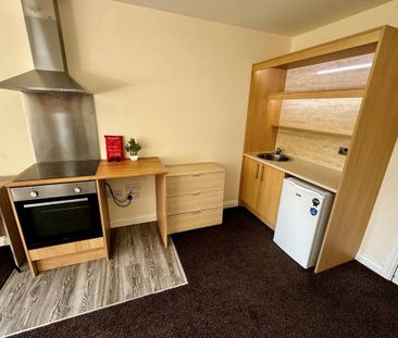 Studio to rent - Photo 6