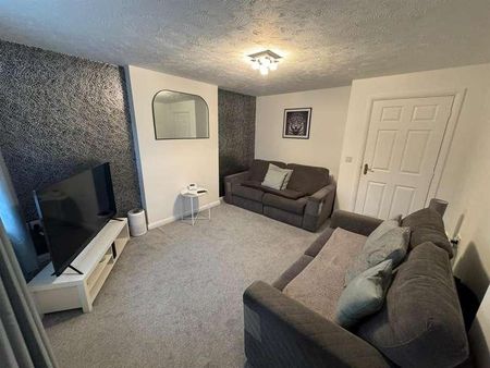 Sharket Head Close, Queensbury, Bradford, BD13 - Photo 4