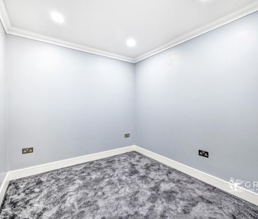 Greenacres, Fobbing, SS17 - Photo 3