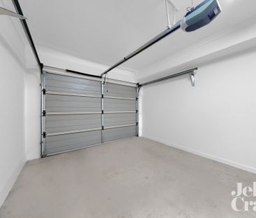 23 Yellowstone Street, South Morang - Photo 2