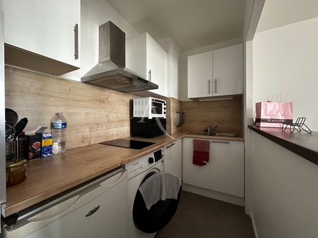 Location Appartement 1 pièce 32m² - Photo 3