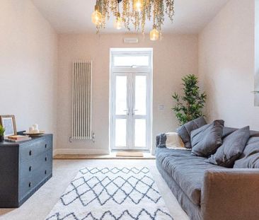 1 bedroom in a house share to rent - Photo 4