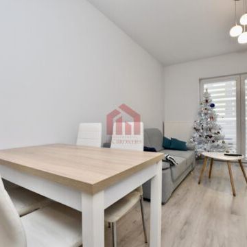 3-pok mieszkanie z miejscem w garażu i komórką - Фото 1