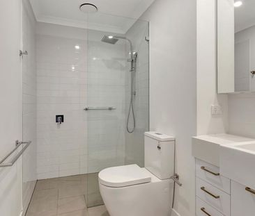 Modern Comfort & Space - Photo 4