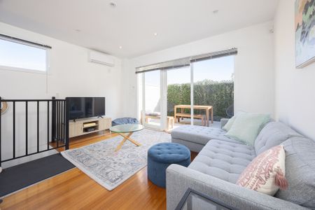 15/38 Waterloo Crescent, St Kilda VIC 3182 - Townhouse For Rent | Domain - Photo 5