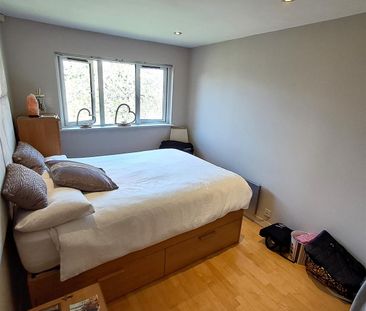 2 bed flat to rent in Richfield Road, Bushey, WD23 - Photo 3