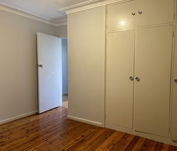7 Karloo Street, TAMWORTH NSW 2340 - Photo 2