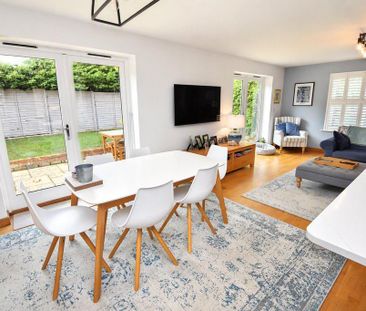 4 bedroom detached house to rent - Photo 1