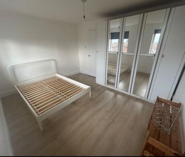 1 Bedroom Flat To Let - Photo 3