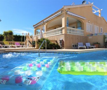 Alquiler de casa o chalet independiente en Calle Lago de Sanabria - Photo 6