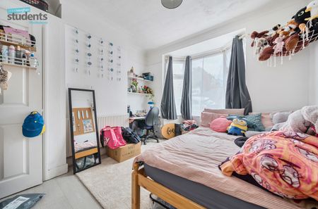 4 bedroom terraced house to rent - Photo 2