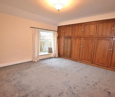 2 bedroom cottage to rent - Photo 2