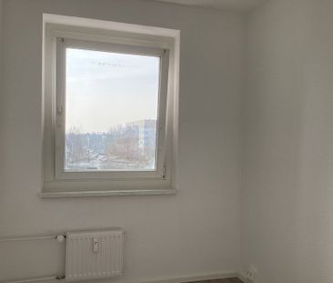 Willkommen Zuhause: praktische 2-Zimmer-Wohnung mit freiem Blick vo... - Photo 2