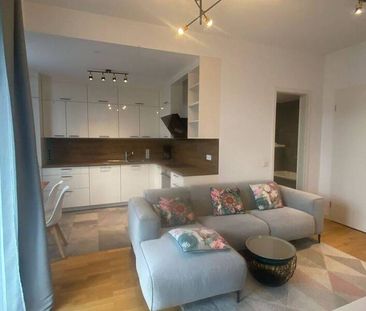 Moderne 2-Zimmer Wohnung im 3.OG mit Balkon in Charlottenburg - Foto 1