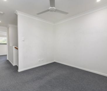 Four Bedroom Townhouse in sort after Mango Hill complex - Photo 2