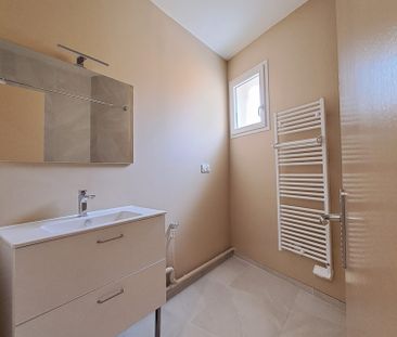 Location Appartement 4 pièces 97m² CARMAUX 81400 - Photo 5