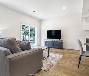 For Lease - 18 MAGNOLIA Lane, Chatham, Ontario - Photo 5