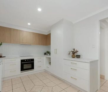 7 Winston Crescent, Kirwan QLD 4817 - House For Rent | Domain - Photo 1