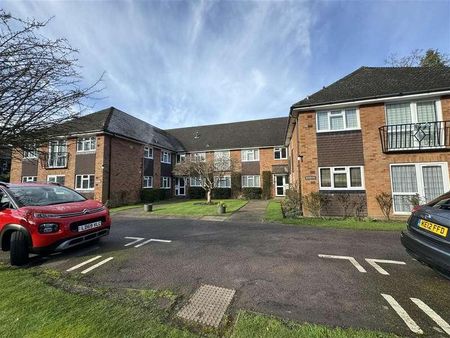 Mardon, Westfield Park, Pinner, HA5 - Photo 4