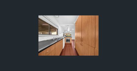 In the heart of Werribee.. - Photo 4