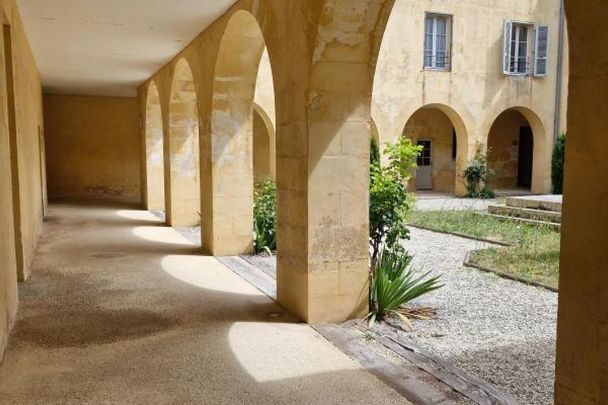 Appartement À Louer - Photo 1