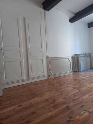 Location Appartement 4 pièces 94m² CLERMONT FERRAND 63000 - Photo 5