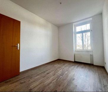 *** Helle 2-Raum-Wohnung mit Garten und Badewanne in Schloßchemnitz... - Photo 2