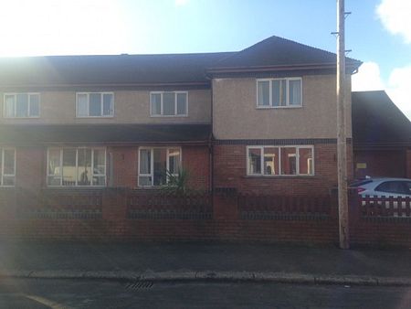 STUDENT ACCOMODATION FLEETWOOD - Photo 3