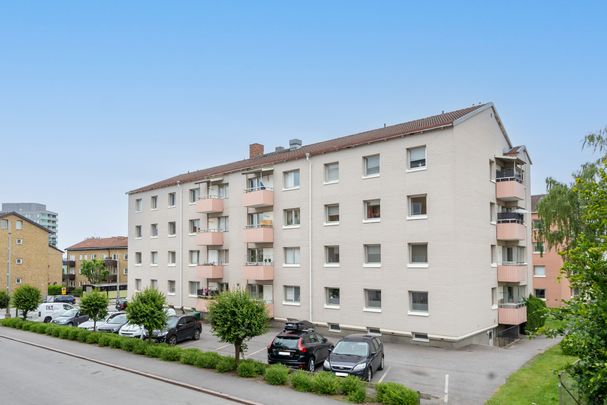 Breda Vägen, Norrköping - Photo 1
