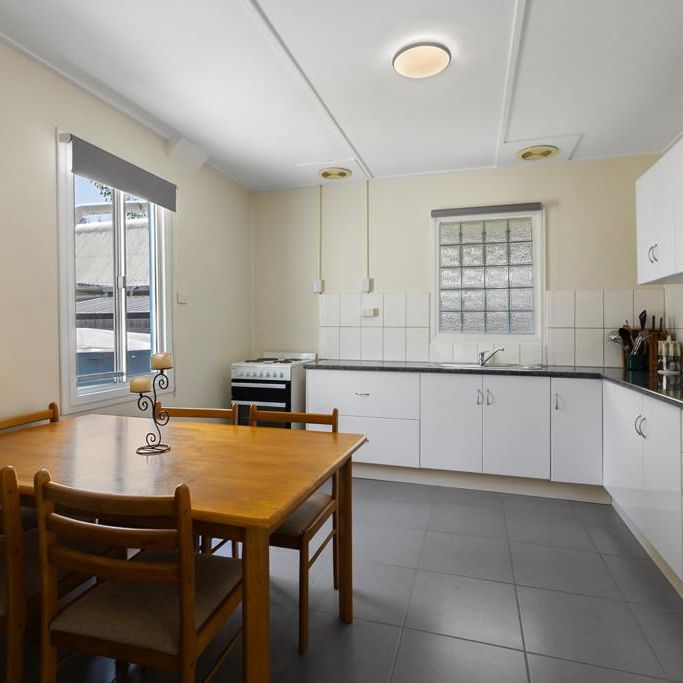 Relaxed Lakeside Living in Beautiful Boreen Point - Photo 1