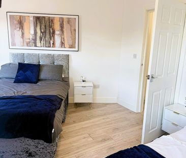 £1,500 PCM, Three Bedroom House in Penarth Road, Grangetown, Cardif... - Photo 6