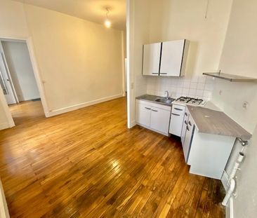 Location Appartement 2 pièces 60m² LYON 6ème - Photo 2