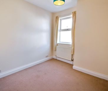 4 bedroom terraced house to rent - Photo 1
