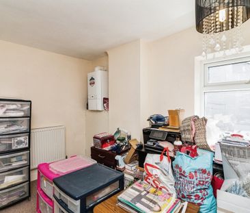 Park Road, LOWESTOFT - Photo 2