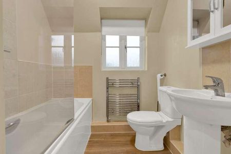 Beecham Close, Cirencester, Gloucestershire, GL7 - Photo 4