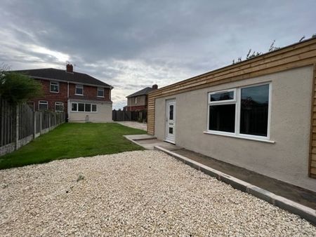 Highfield Park - Photo 3