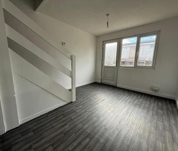 3 bedroom terraced house to rent - Photo 1