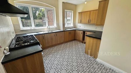 1 bedroom in a house share to rent - Photo 5