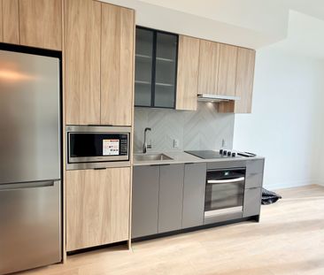 For Lease - 1037 The Queensway N/A Unit# 811, Toronto, Ontario - Photo 4