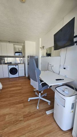 Fully Furnished Chic Studio overlooking the Broadwater Southport - Photo 5