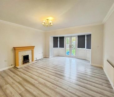 4 bedroom detached house to rent - Photo 4