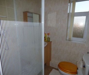 2 bedroom semi-detached house to rent - Photo 2