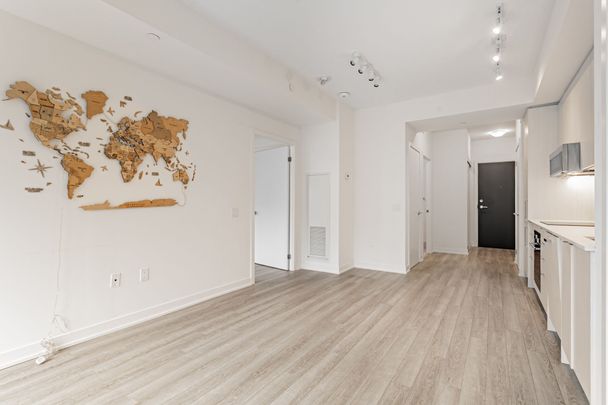 For Lease - 250 Lawrence Avenue Unit# 204, Toronto, Ontario - Photo 1