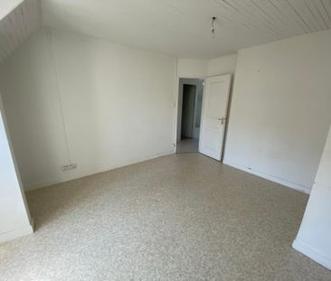 Location Appartement 2 pièces 44m² LE CREUSOT 71200 - Photo 3