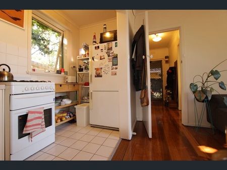 7/137 Clarke Street, Northcote VIC 3070 - Photo 4