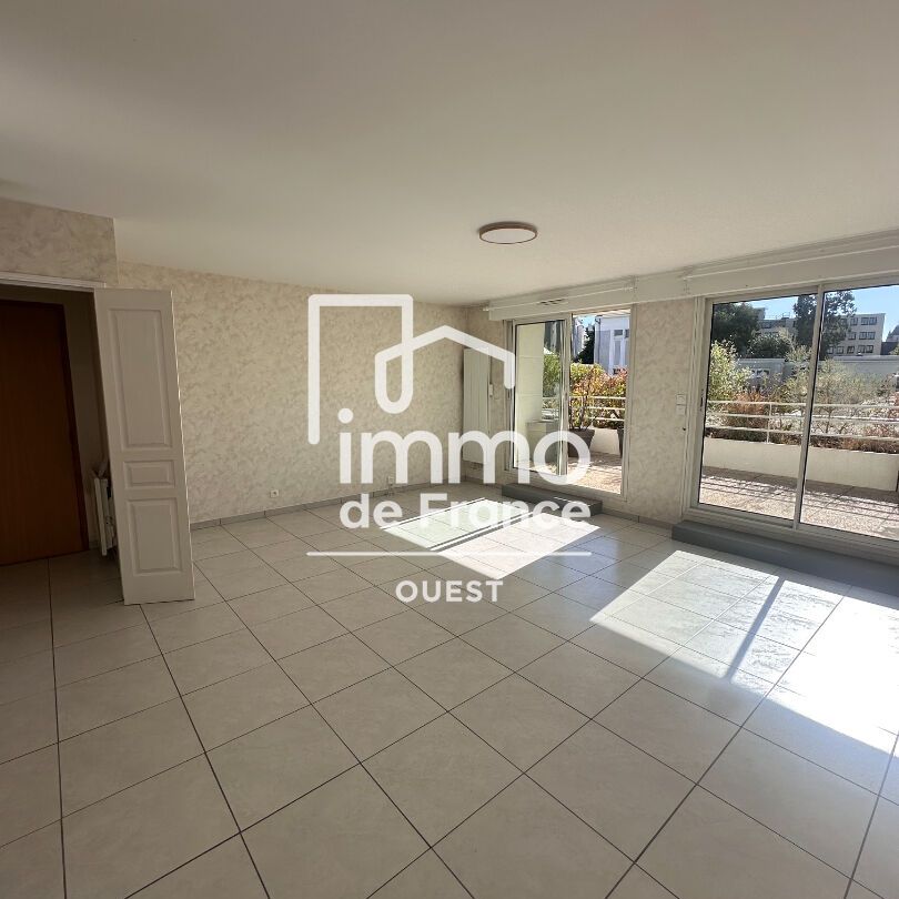 Location Appartement 4 pièces 78m² - Photo 1