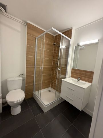 Location Appartement 2 pièces 44m² - Photo 4