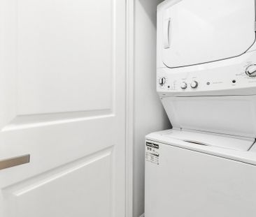 1570 Av. des Pins O., #A - Photo 1