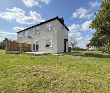 2 bedroom semi-detached house to rent - Photo 5